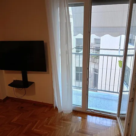Omonia Square Апартаменты